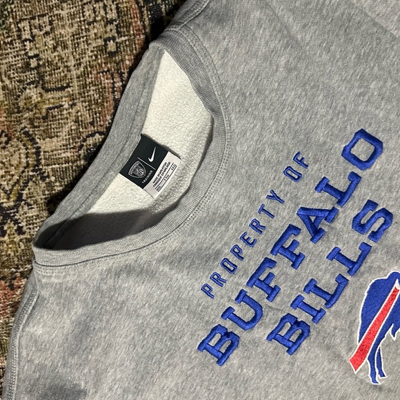 Nike Gray Buffalo Bills Sweatshirt - Picture 2 of 2